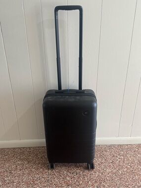 MONOS Black Carry-On Hard Shell Suitcase with Telescoping Handle